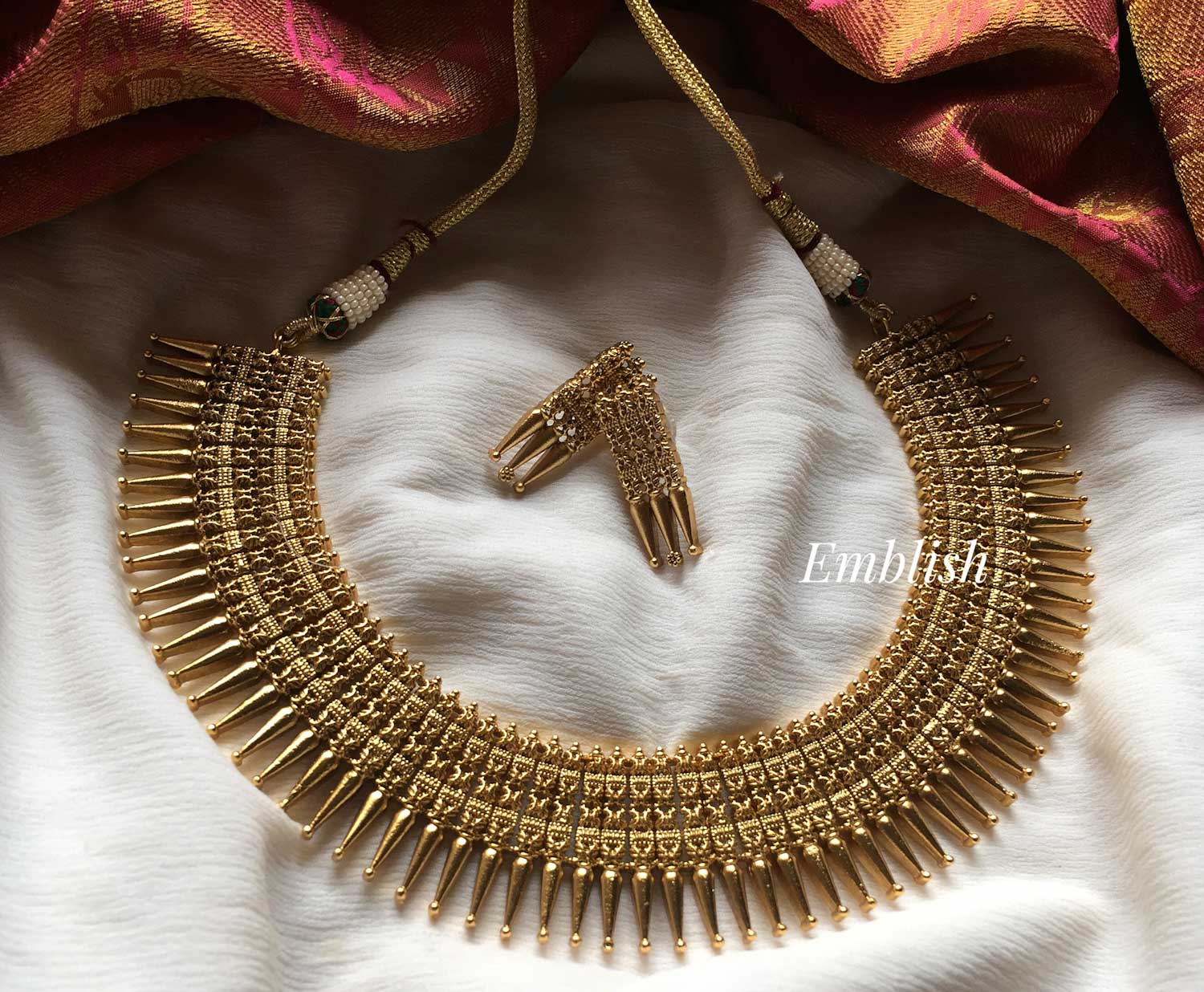 Kerala Style Mullu or spike neckpiece